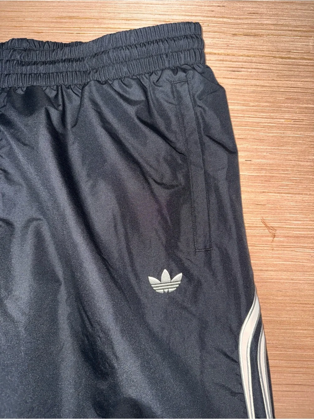 NWT | ADIDAS ATLANTA TRACK PANTS | X-Large